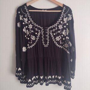 Anthropologie Gardiner Henley Blouse M L Black White Embroidered Boho Top